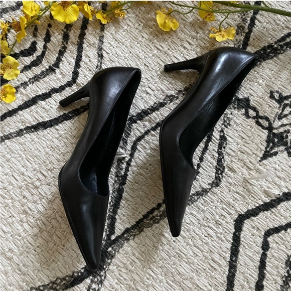 Authentic Gucci Pumps - Picture 7 of 12